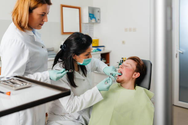 Best Broken or Cracked Tooth Emergency Dentist in Kyle, SD